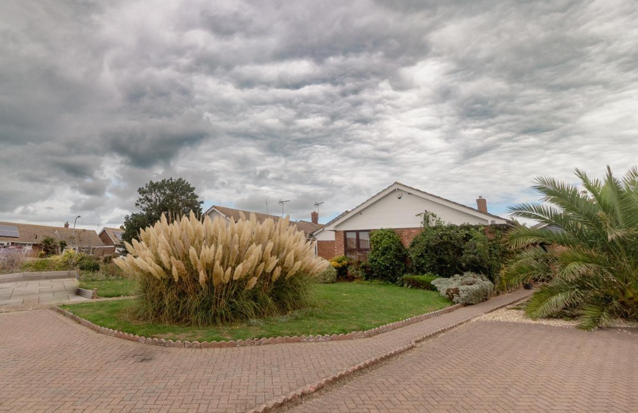 Palm Bay'S Luxury Bungalow - Self Check In & Parking Vila Margate Exterior foto