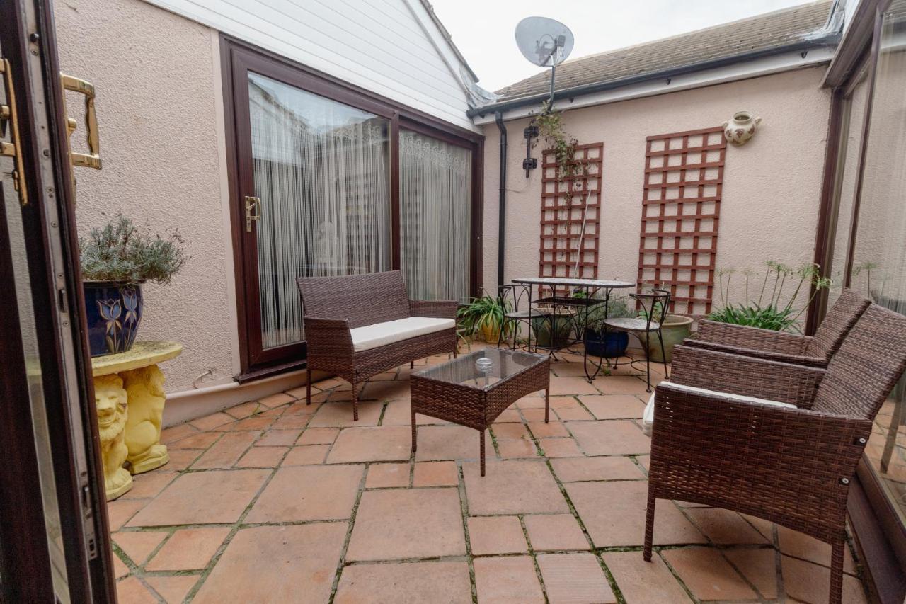 Palm Bay'S Luxury Bungalow - Self Check In & Parking Vila Margate Exterior foto